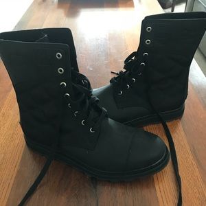 Sorel all weather waterproof boots